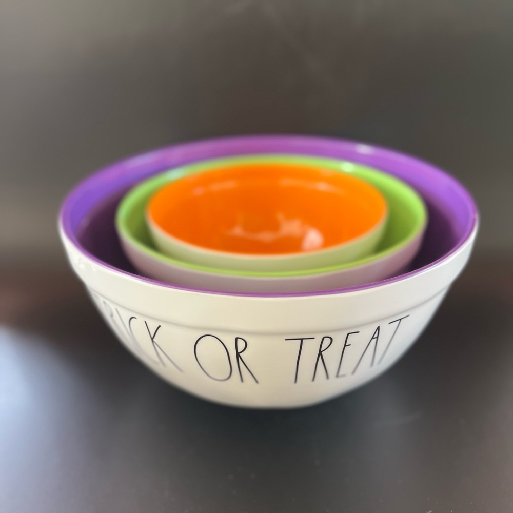 Rae Dunn bowl set